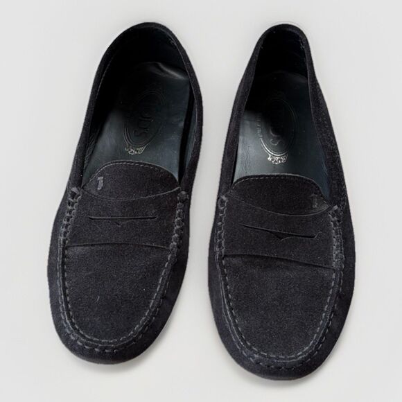 Tods Black Suede Driving Moccasins Loafers Size 38.5 Slip On Comfort Luxury - Picture 2 of 7